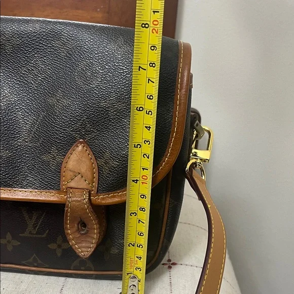 Louis Vuitton Gibeciere Crossbody unbranded vachetta strap new trim and tabs - Picture 14 of 16
